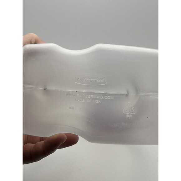 Rubbermaid 2 Quart Servin Saver Drink/Beverage Pitcher/Bottle Red Lid USA - Picture 6 of 6